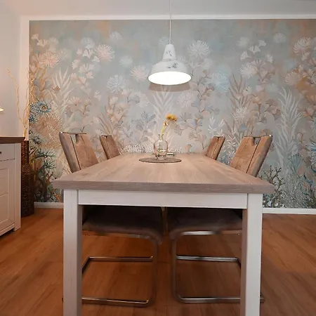 Westgatt Apartment *