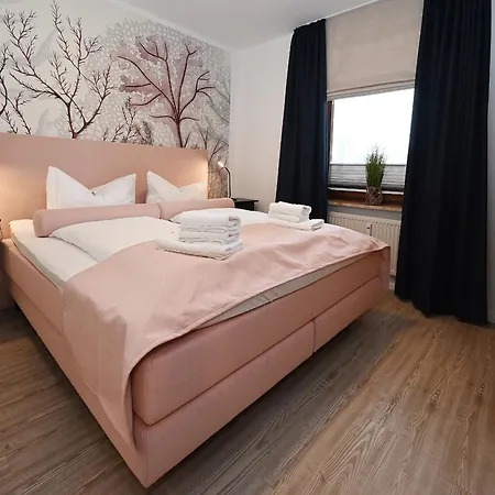Westgatt Apartment *